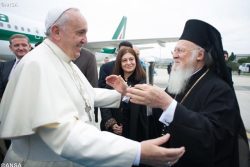 Papa Francisco e Bartolomeu I juntos no Egito Papa Francisco e Bartolomeu I juntos no Egito