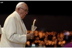 Íntegra do discurso do Papa na bênção das velas