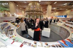 LEV presente no 30º Salão Internacional do Livro de Turim