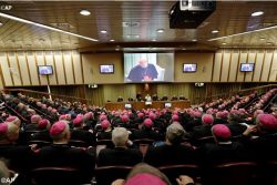 Papa ao Cardeal Bagnasco: agradeço por ter tido paciência comigo Papa ao Cardeal Bagnasco: agradeço por ter tido paciência comigo
