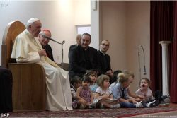 Papa Francisco: "estava sempre no gol, porque era perna de pau" Papa Francisco: "estava sempre no gol, porque era perna de pau"