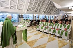 Homilia na Casa Santa Marta: um cristão jamais deve ser hipócrita Homilia na Casa Santa Marta: um cristão jamais deve ser hipócrita