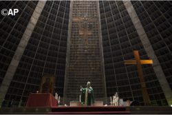 Papa nomeia três novos Bispos para o Brasil Papa nomeia três novos Bispos para o Brasil