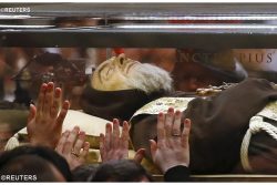 Cardeal Amato concluirá Ano Jubilar pelos 100 anos da chegada de Pe Pio Cardeal Amato concluirá Ano Jubilar pelos 100 anos da chegada de Pe Pio a San Giovanni Rotondo
