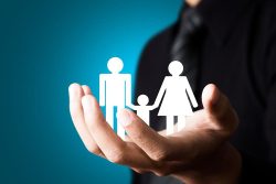 recriar-a-vida-estamos-brincando-de-deus